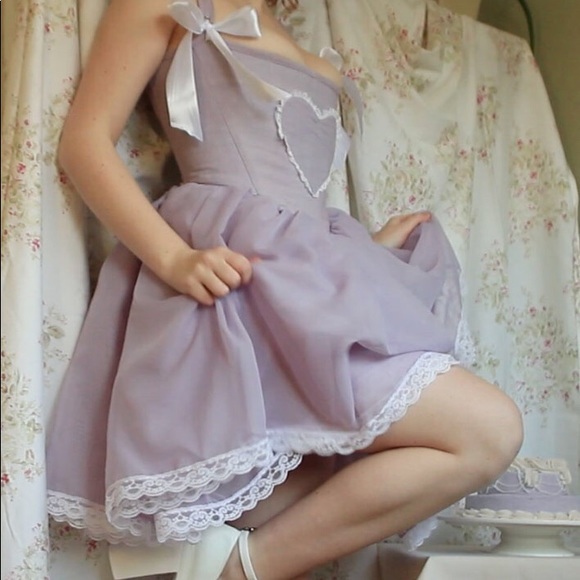 Flouncy Corset Dress - Picture 3 of 6